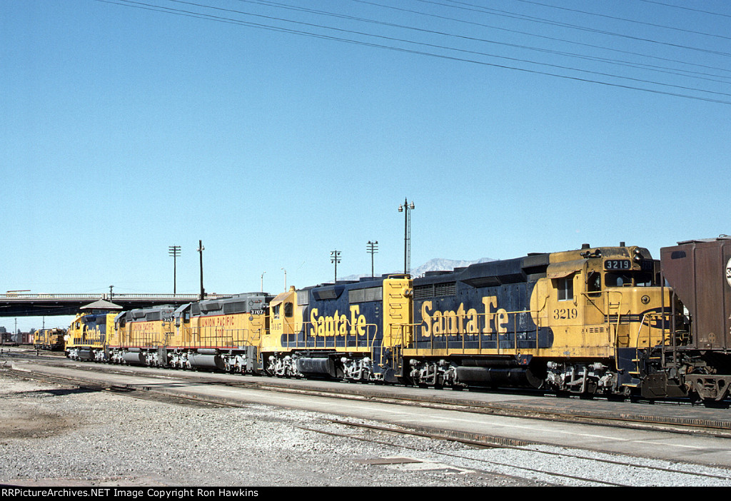 ATSF 5042 (REPOST)